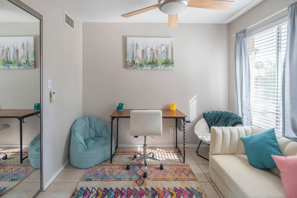 *Spoil Yourself! New Indoor Picnic & Pool 3Bd 2Ba* Phoenix 0*,  États-Unis